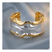 GOLDEN EDGE WAVE CUFF