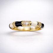 BLACK AND WHITE RING