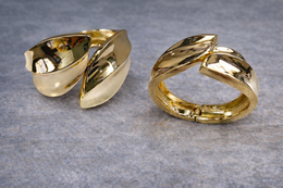 LEAF CUFF